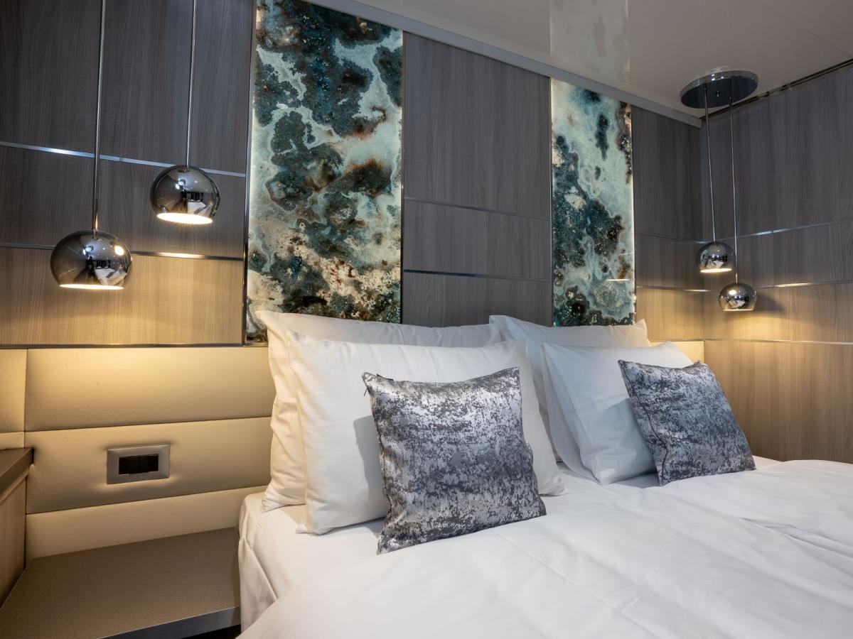 Osc-Cabins-Main-Deck-2