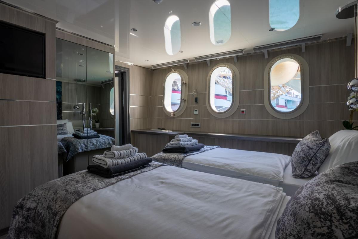 Osc-Cabins-Main-Deck-6