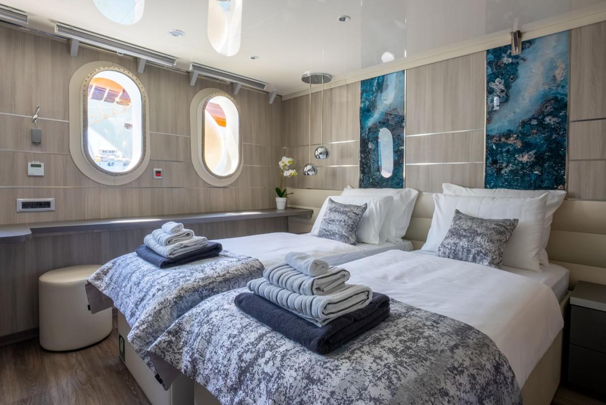 Osc-Cabins-Main-Deck-8