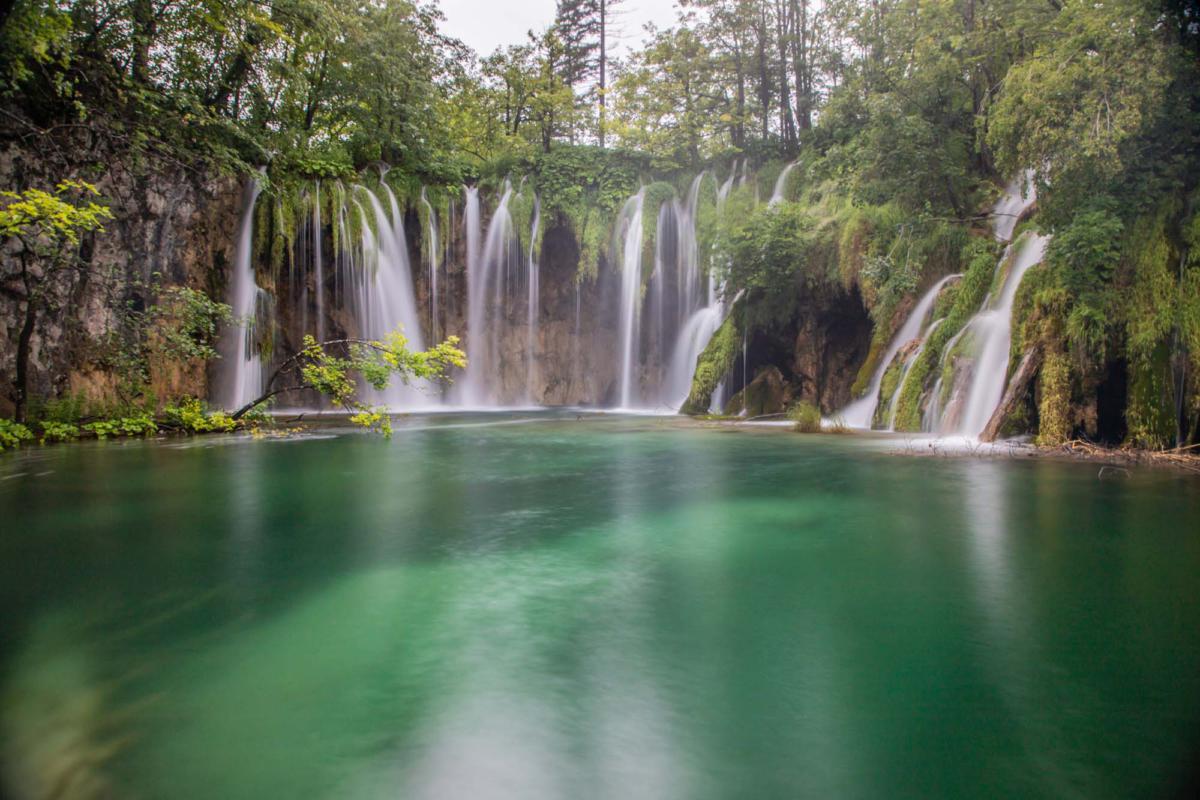 Plitvi‰?e,Lakes,National,Park,Is,A,295-sq.-km,Forest,Reserve,In